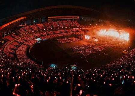 CQ9官方网站透明屏闪耀周杰伦张韶涵演唱会和GETshow展！